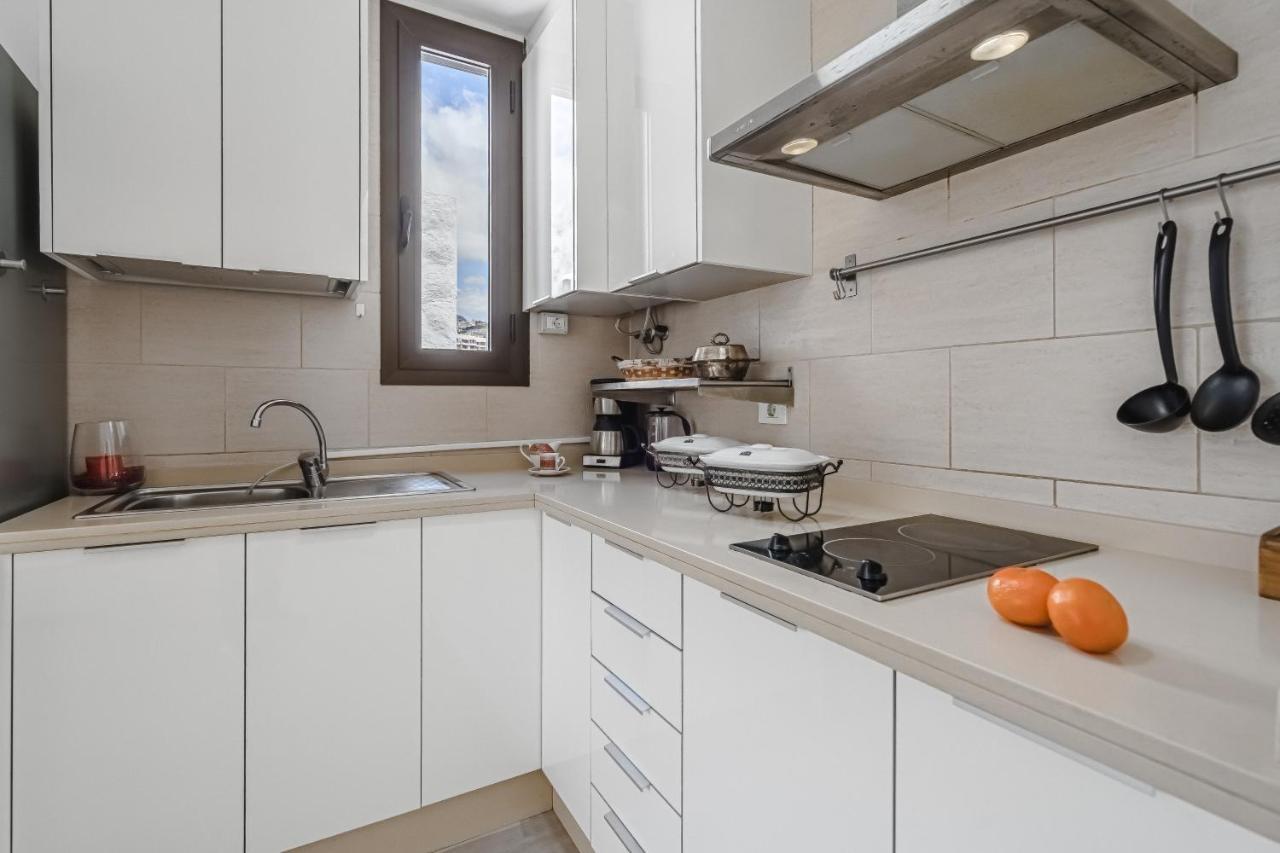 Cozy Apartments - 150 Meters From The Beach, Free Wi-Fi Playa de las Americas  Bagian luar foto